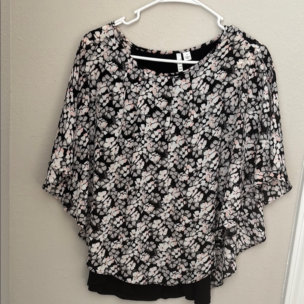 Elle Floral Black and White Women's Top